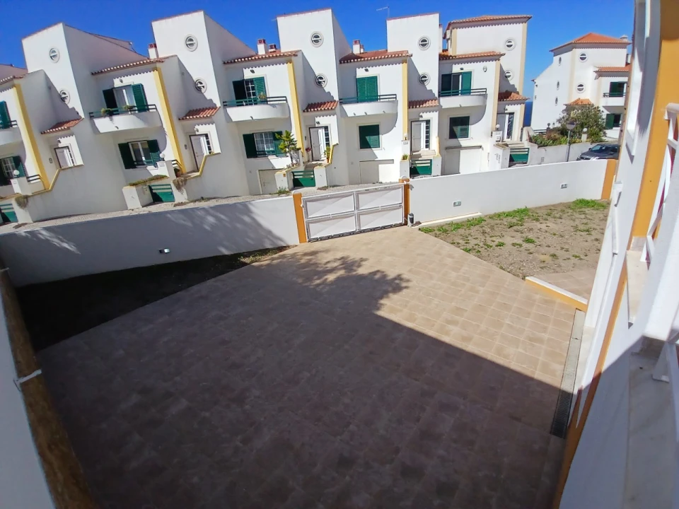 Moradia T3 para Venda em Ericeira Foto 3