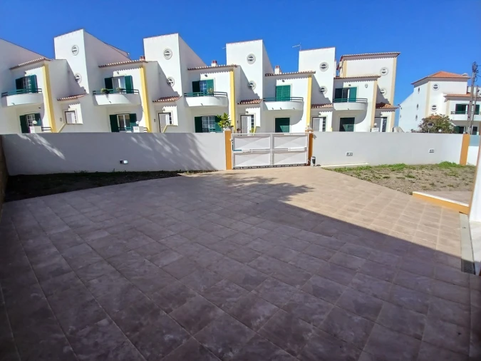 Moradia T3 para Venda em Ericeira Foto 29