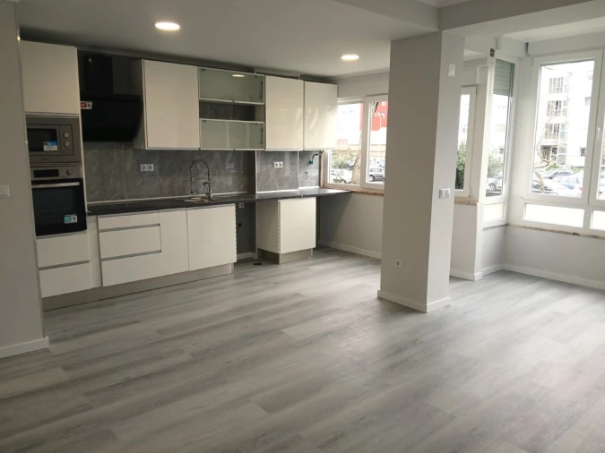 Apartamento T2 para Venda em Oeiras e São Julião da Barra, Paço de Arcos e Caxias Foto 2