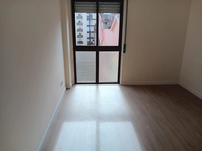 Apartamento T2 para Venda em Algueirão-Mem Martins Foto 10