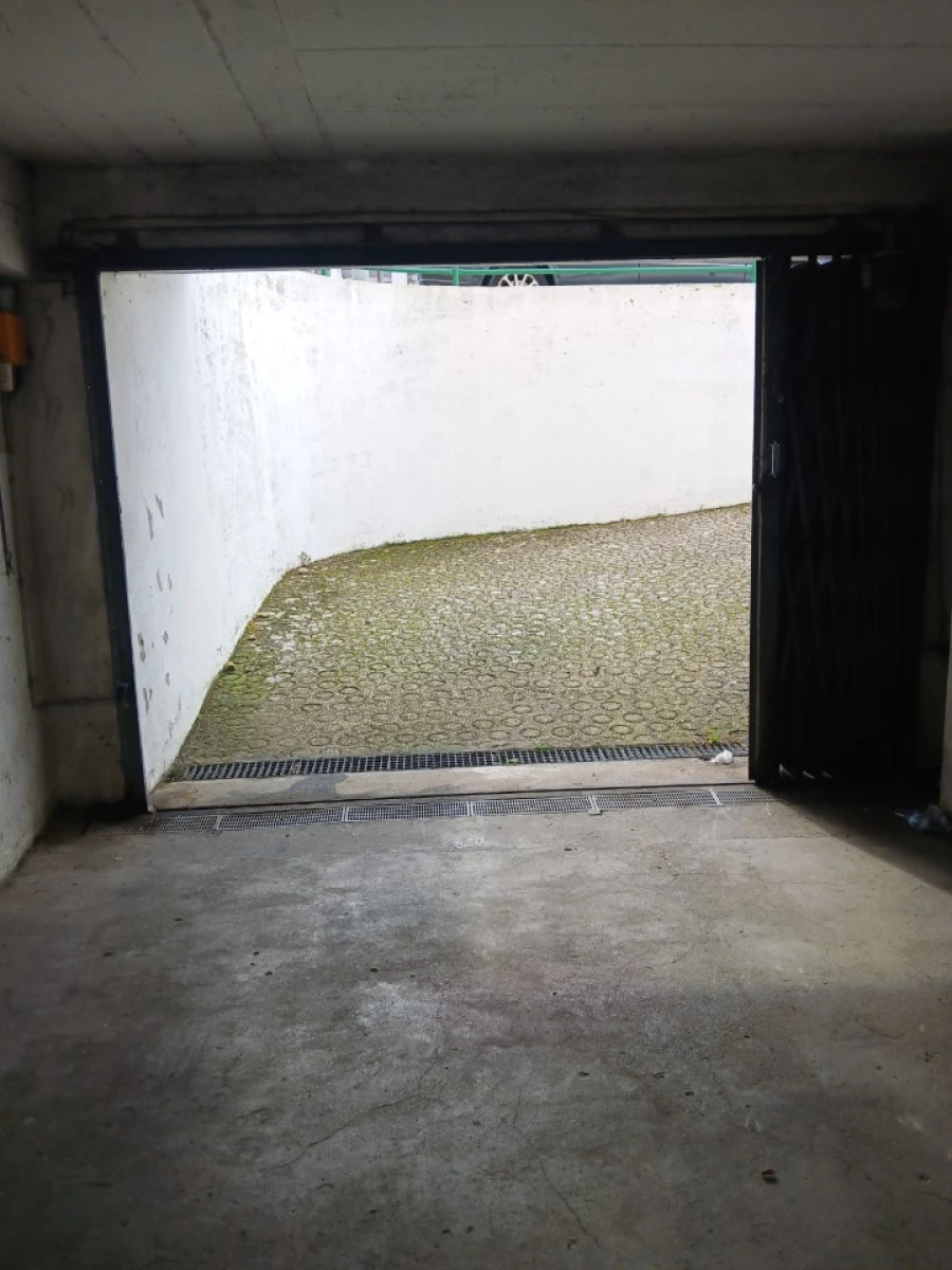 Garagem para Arrendamento em Algueirão-Mem Martins Foto 7