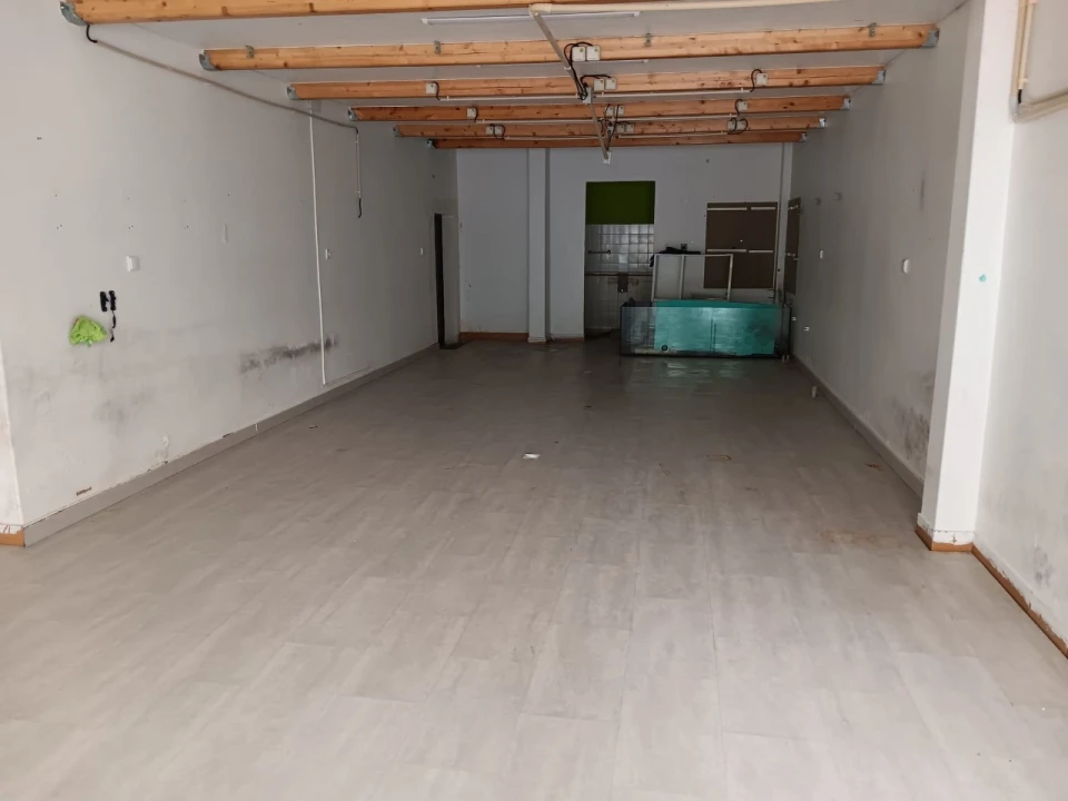 Loja para Venda em Loures Foto 2