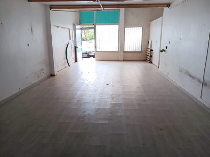 Loja para Venda em Loures Foto 3