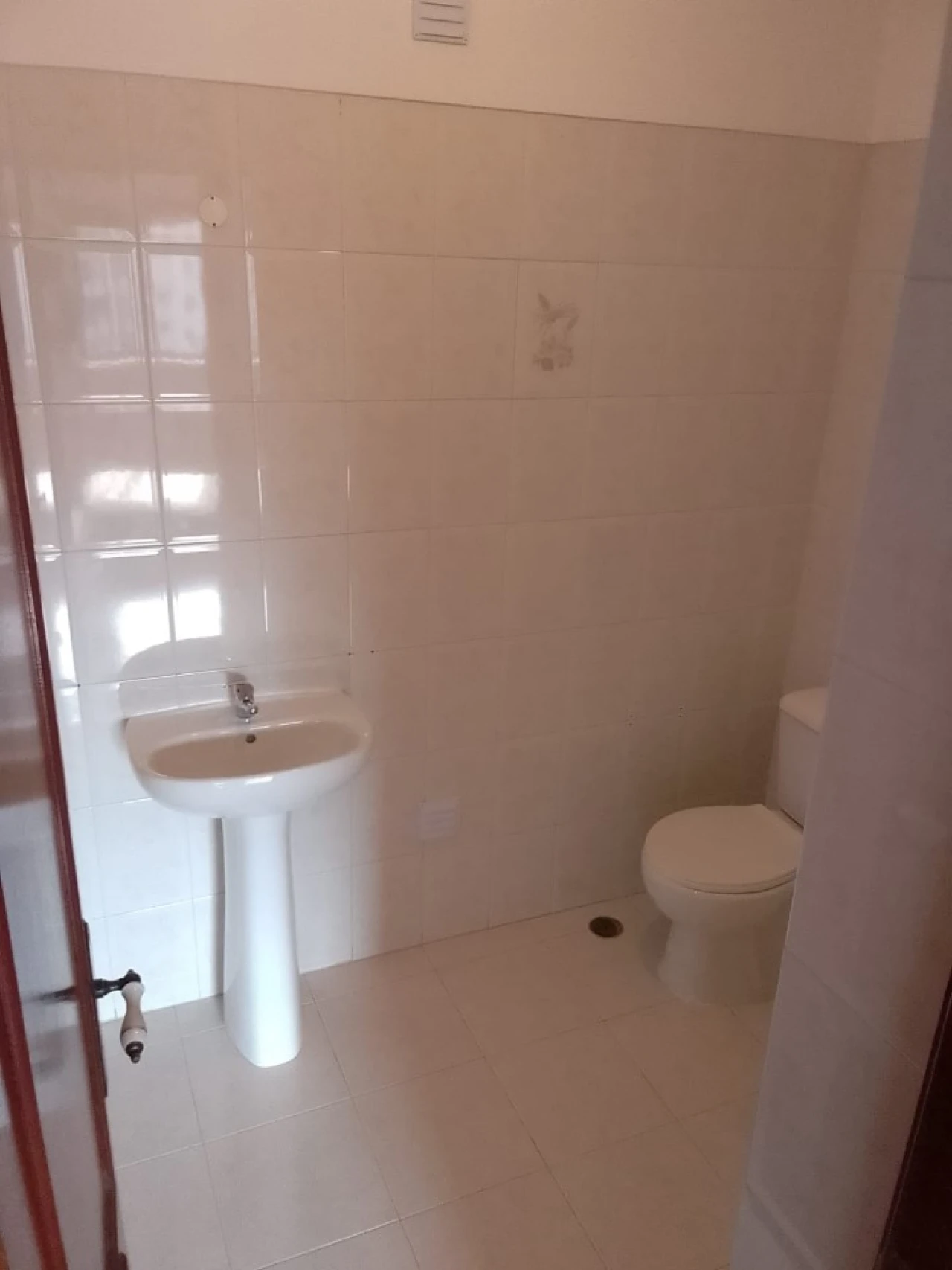 Apartamento T2 para Arrendamento em Algueirão-Mem Martins Foto 30