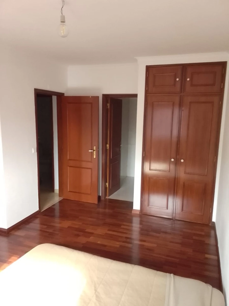 Apartamento T2 para Arrendamento em Algueirão-Mem Martins Foto 3