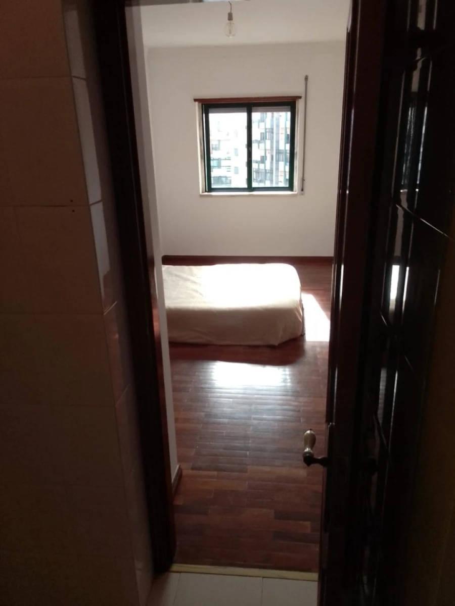 Apartamento T2 para Arrendamento em Algueirão-Mem Martins Foto 32