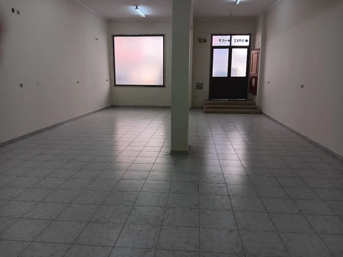 Loja para Venda em Cacém e São Marcos Foto 9