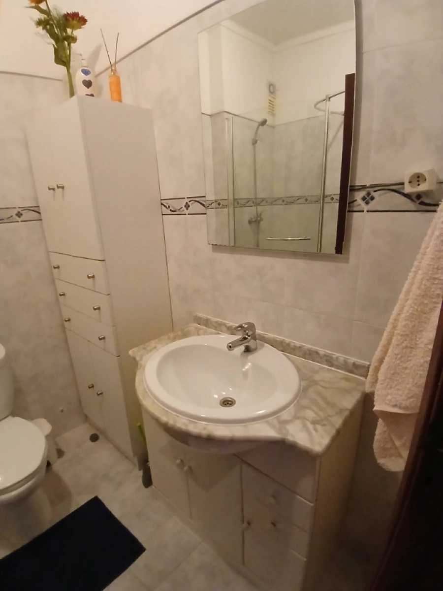 Apartamento T2 para Venda em Algueirão-Mem Martins Foto 19