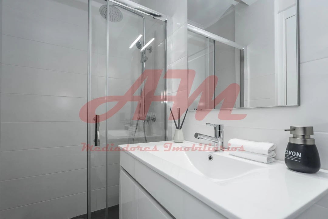 Apartamento T2 para Venda em Benfica Foto 12