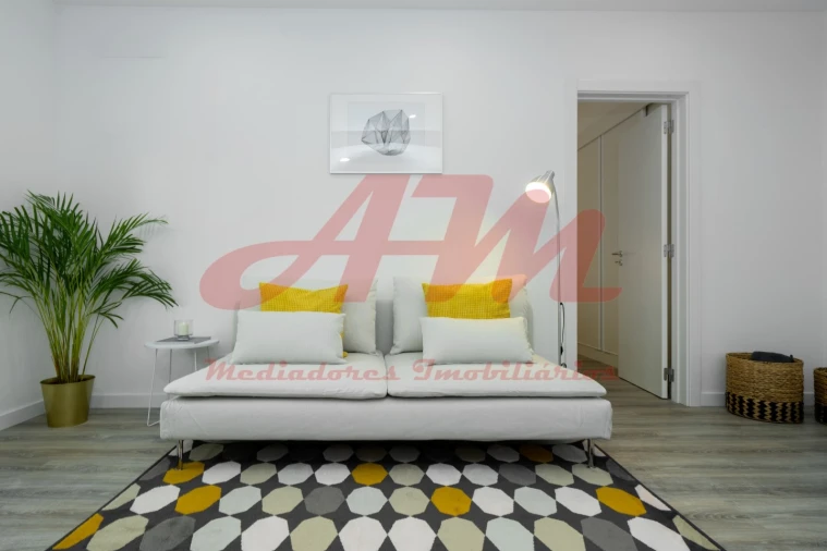 Apartamento T2 para Venda em Benfica Foto 5