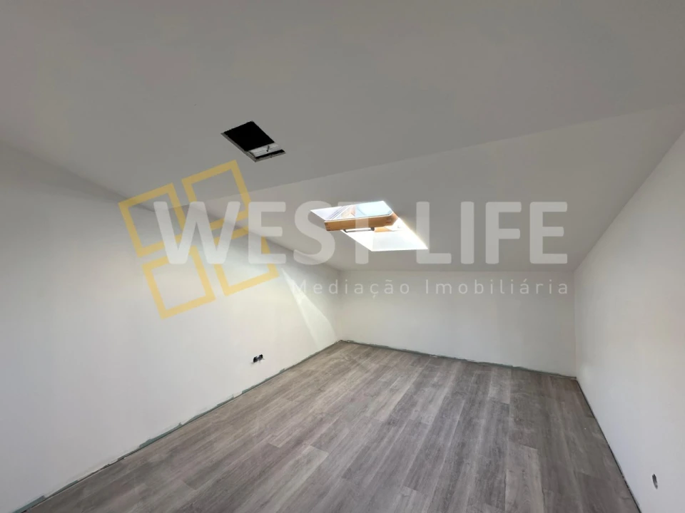 Moradia T3 para Venda em A dos Cunhados e Maceira Foto 22