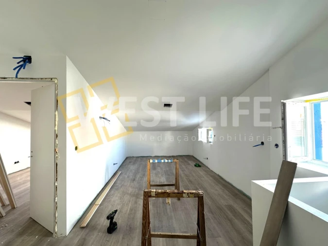 Moradia T3 para Venda em A dos Cunhados e Maceira Foto 11