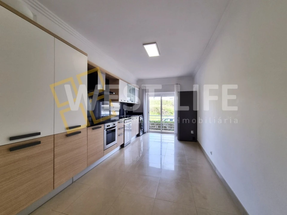 Apartamento T2 para Arrendamento em Ericeira Foto 5