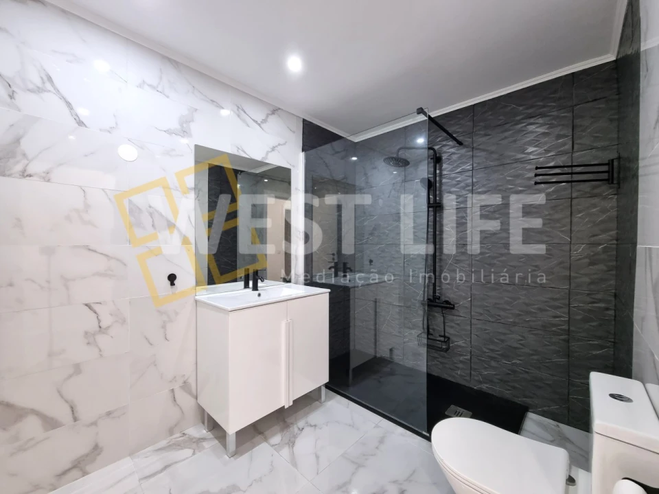 Apartamento T2 para Arrendamento em Ericeira Foto 11