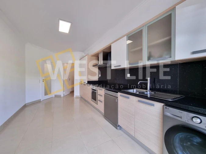 Apartamento T2 para Arrendamento em Ericeira Foto 6