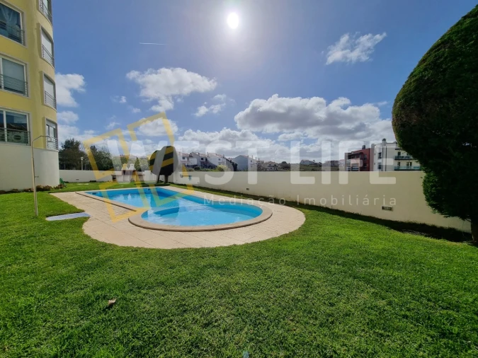 Apartamento T2 para Arrendamento em Ericeira Foto 12