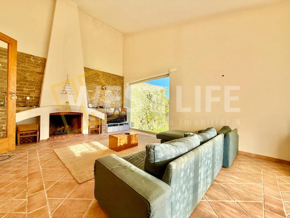 Moradia T6 para Venda em Encarnação Foto 5