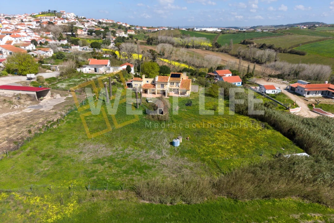 Moradia T6 para Venda em Encarnação Foto 37