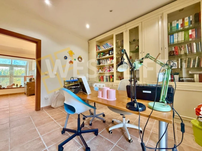 Moradia T6 para Venda em Encarnação Foto 19