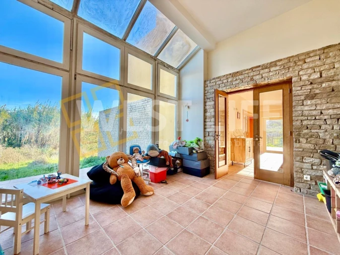 Moradia T6 para Venda em Encarnação Foto 18