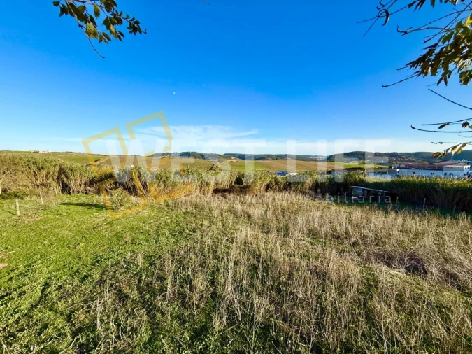 Moradia T6 para Venda em Encarnação Foto 33