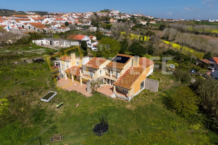 Moradia T6 para Venda em Encarnação Foto 36