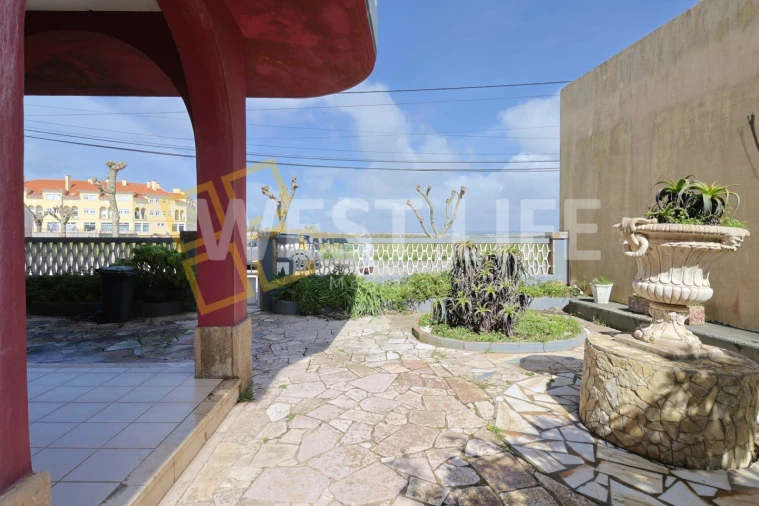 Moradia T5 para Venda em Ericeira Foto 5