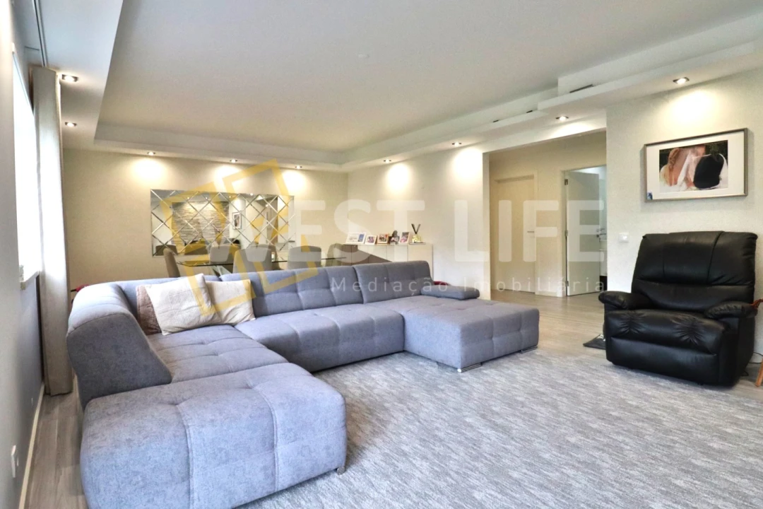 Apartamento T3 para Venda em Malveira e São Miguel de Alcainça Foto 4