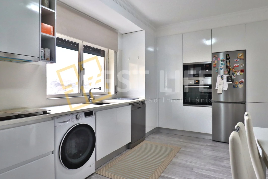 Apartamento T3 para Venda em Malveira e São Miguel de Alcainça Foto 9