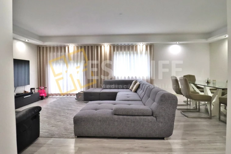 Apartamento T3 para Venda em Malveira e São Miguel de Alcainça Foto 5