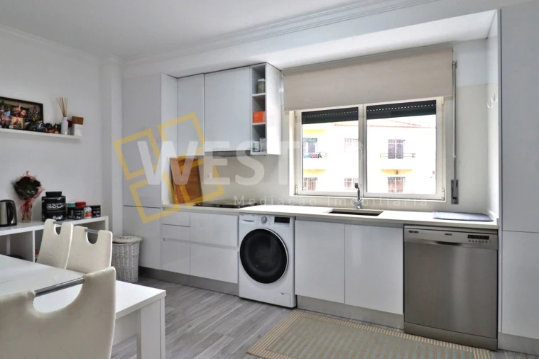 Apartamento T3 para Venda em Malveira e São Miguel de Alcainça Foto 8