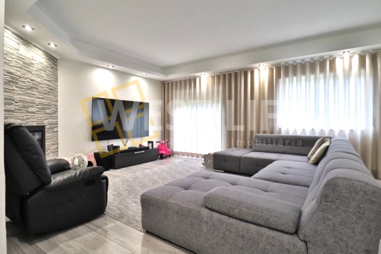 Apartamento T3 para Venda em Malveira e São Miguel de Alcainça Foto 1