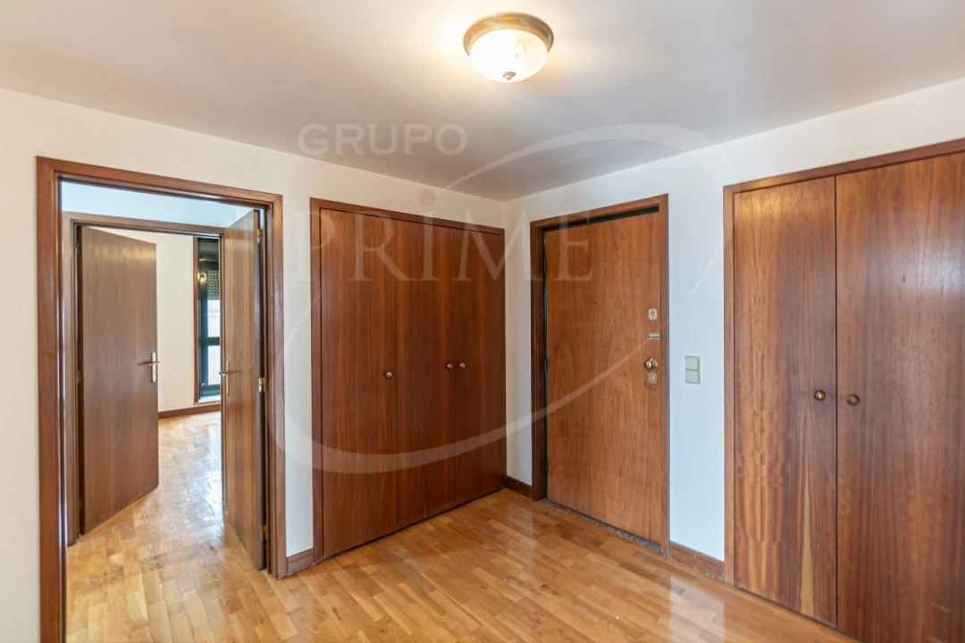 Apartamento T4 para Venda em Bonfim Foto 30
