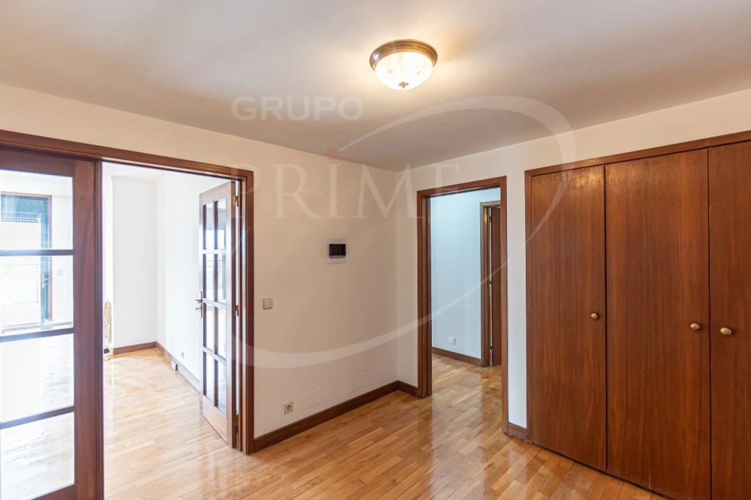 Apartamento T4 para Venda em Bonfim Foto 31