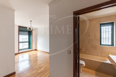 Apartamento T4 para Venda em Bonfim