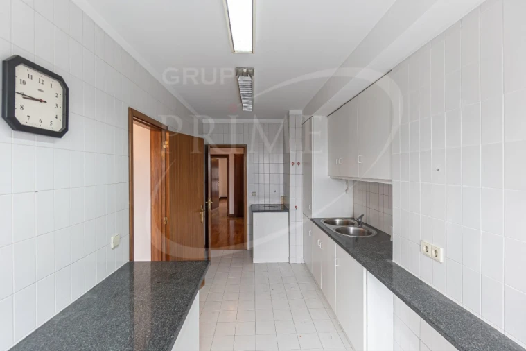 Apartamento T4 para Venda em Bonfim Foto 25