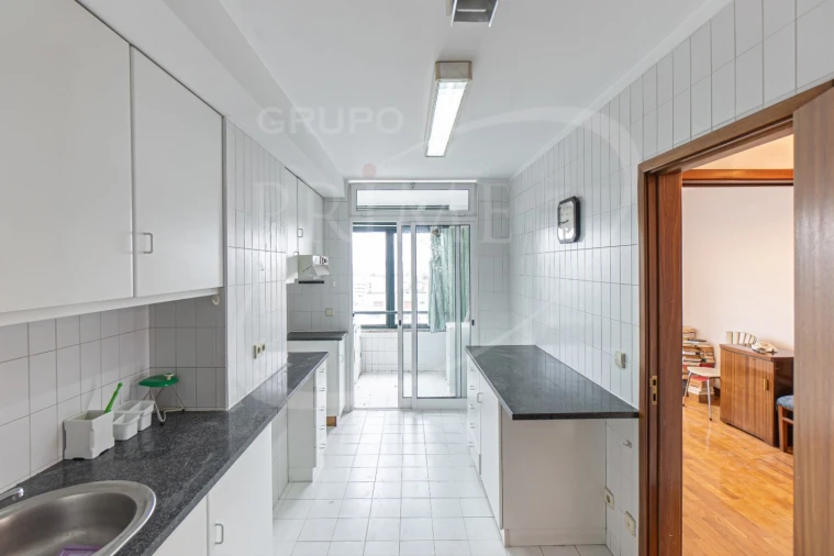 Apartamento T4 para Venda em Bonfim Foto 26
