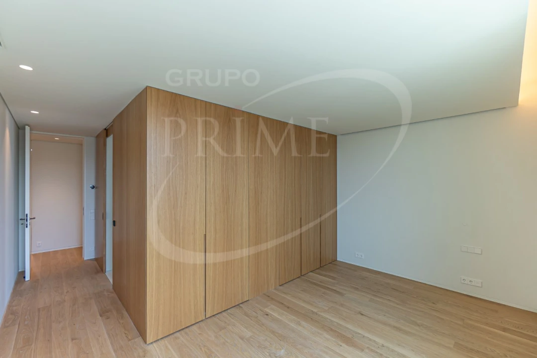 Apartamento T4 para Venda em Aldoar, Foz do Douro e Nevogilde Foto 27