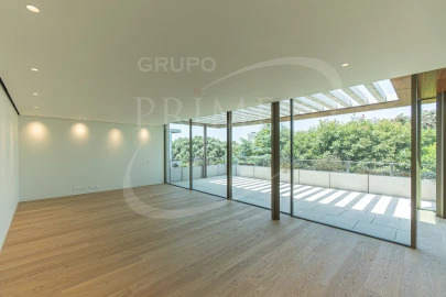Apartamento T4 para Venda em Aldoar, Foz do Douro e Nevogilde