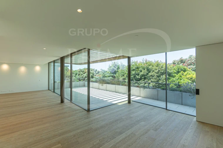 Apartamento T4 para Venda em Aldoar, Foz do Douro e Nevogilde Foto 3