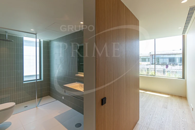 Apartamento T4 para Venda em Aldoar, Foz do Douro e Nevogilde Foto 23