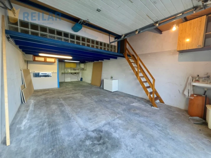 Garagem para Venda em Alverca do Ribatejo e Sobralinho Foto 1