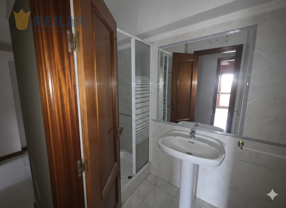 Apartamento T3 para Venda em Carregado e Cadafais Foto 11