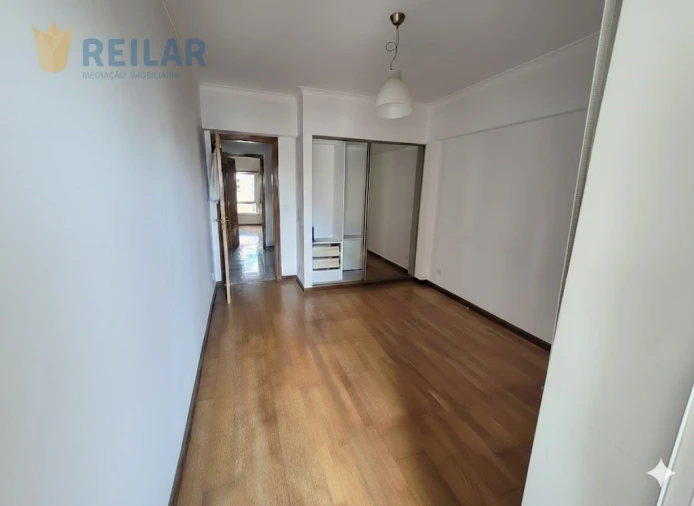 Apartamento T3 para Venda em Carregado e Cadafais Foto 6