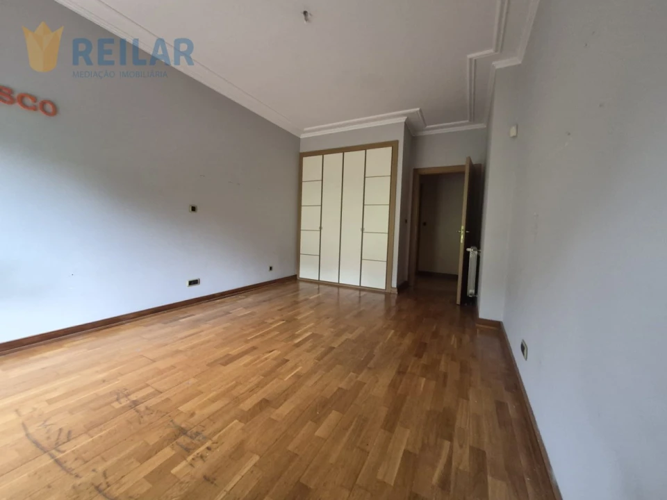 Apartamento T2 para Venda em Vila Franca de Xira Foto 13