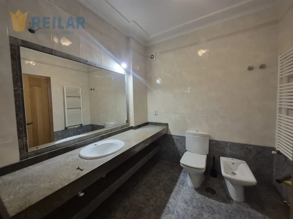 Apartamento T2 para Venda em Vila Franca de Xira Foto 16