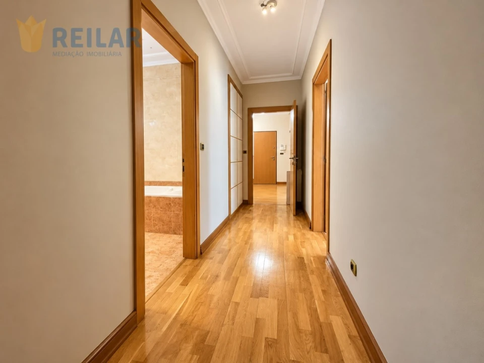 Apartamento T2 para Venda em Vila Franca de Xira Foto 10