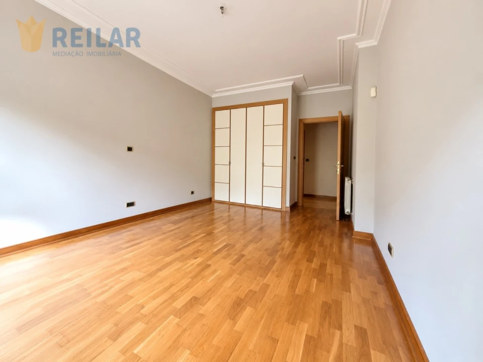 Apartamento T2 para Venda em Vila Franca de Xira Foto 13