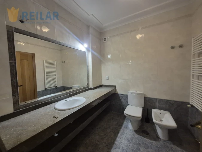 Apartamento T2 para Venda em Vila Franca de Xira Foto 16