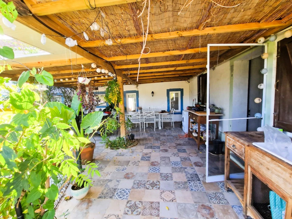 Moradia T5 para Venda em Santa Catarina da Fonte do Bispo Foto 5